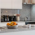 Slow Coast Hideaway In By Lisbeyond Apartment *