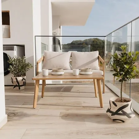 Slow Coast Hideaway In By Lisbeyond Apartment